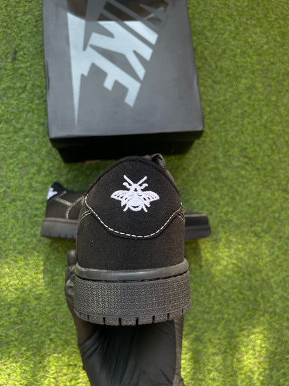 JORDAN 1 LOW TRAVIS SCOTT BLACK PHANTOM