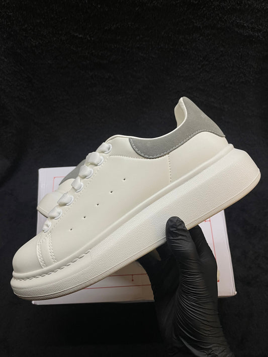 ALEXANDER MCQUEEN BLANCAS