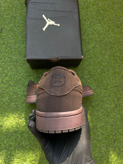 JORDAN 1 LOW TRAVIS SCOTT VELVET BROWN