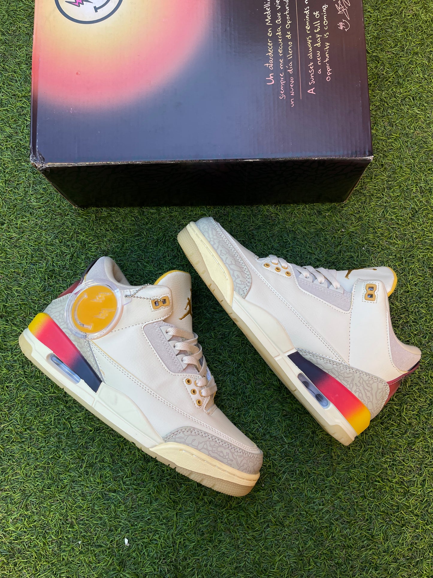 JORDAN 3 JBALVIN SUNSET MEDELLIN